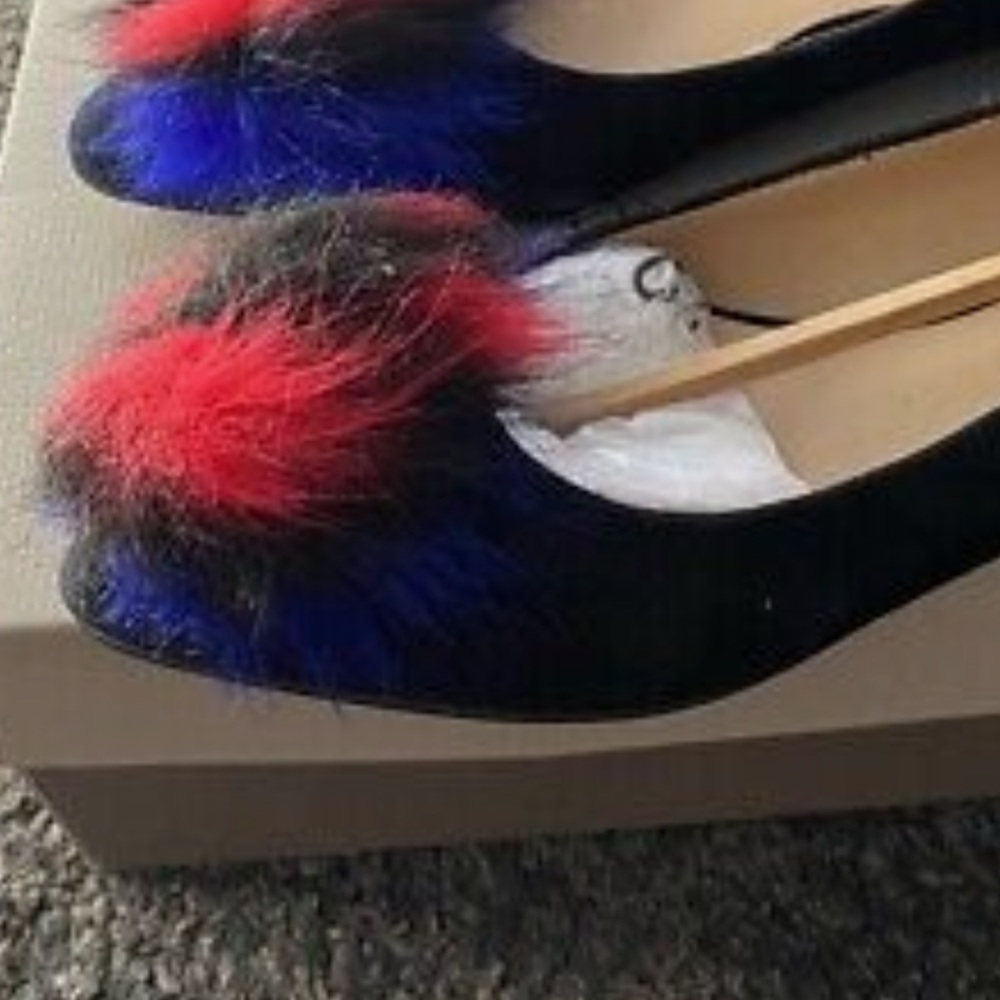 Franco Sarto Navy Ballet Flats w/Pom pom